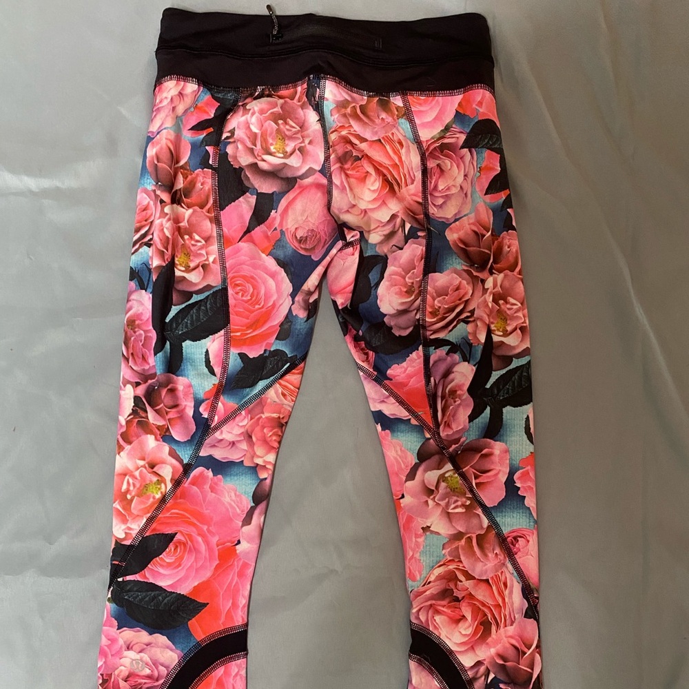 Lululemon Speed Crop Tight - Picture 2 of 5